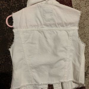Sleeveless girls jean jacket